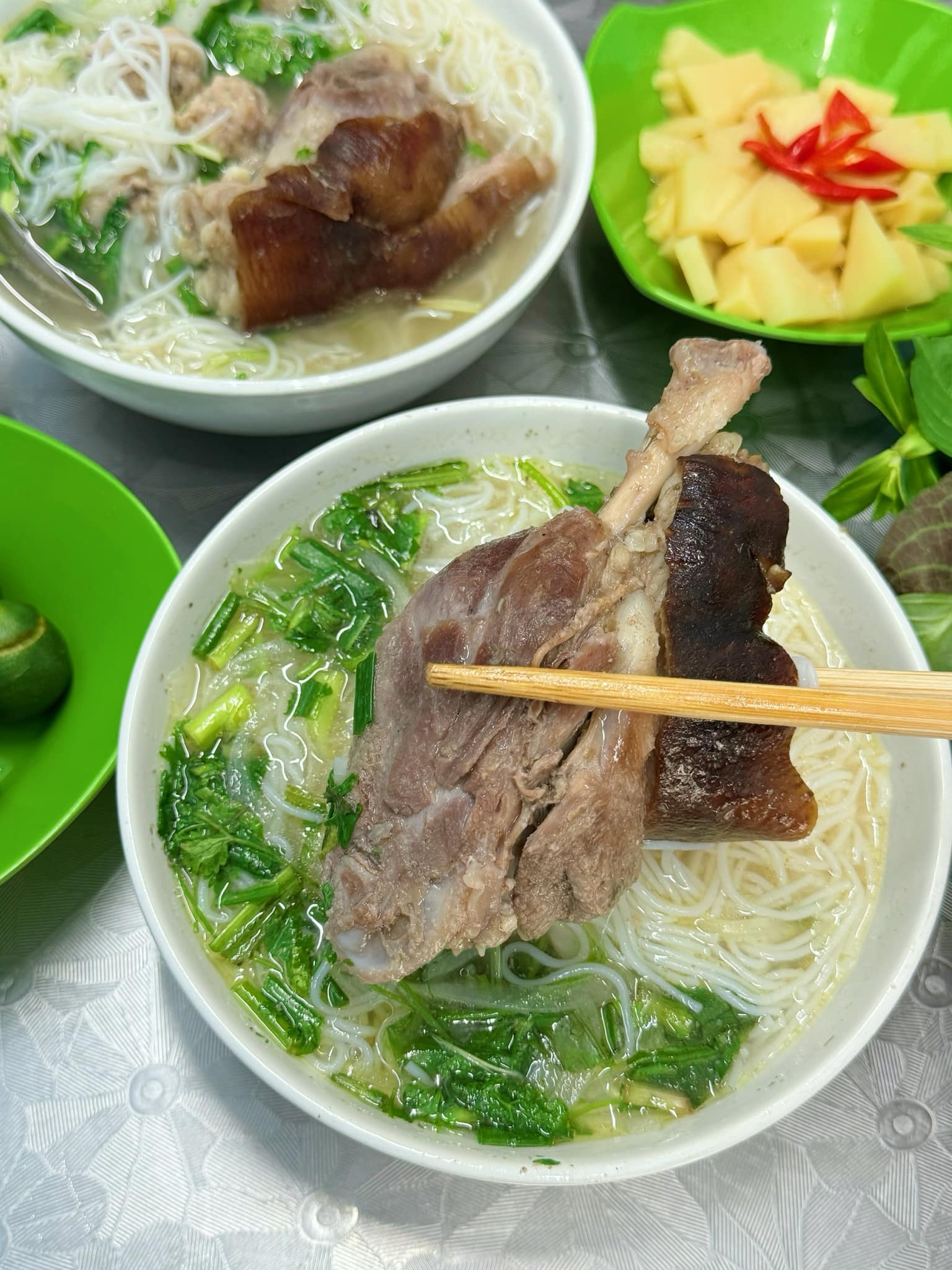 Bún chân giò tăm người sành ăn mới biết ở Nam Định